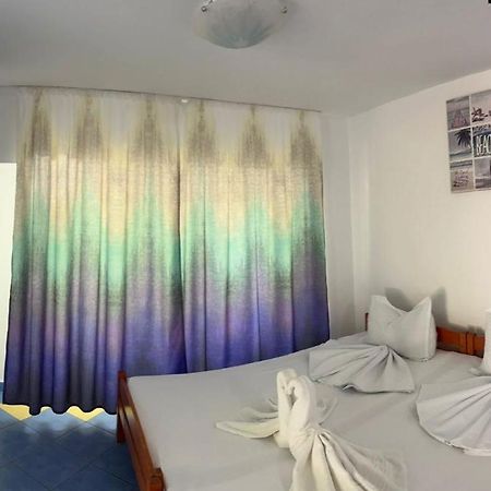 Casa Ellamy Hotel Două Mai Екстериор снимка