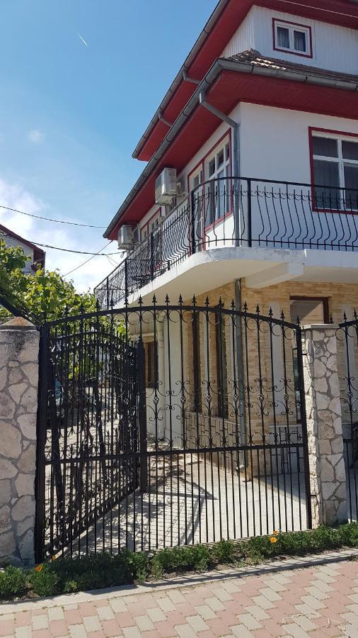 Casa Ellamy Hotel Două Mai Екстериор снимка