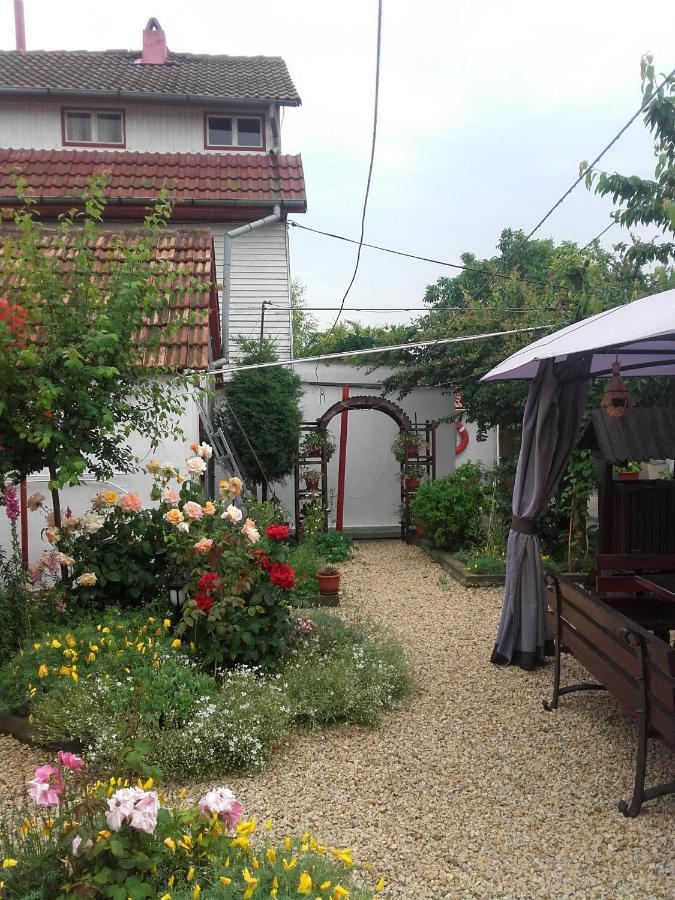 Casa Ellamy Hotel Două Mai Екстериор снимка