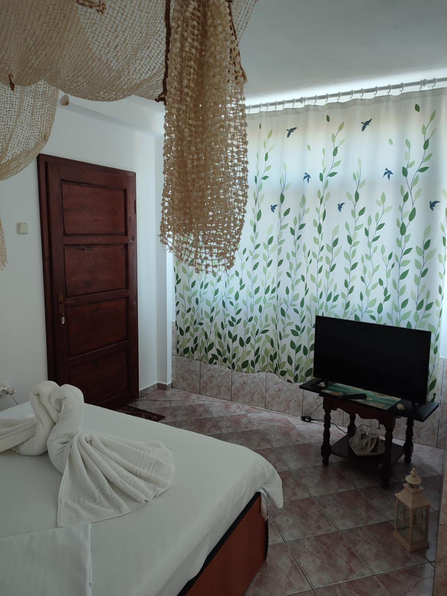 Casa Ellamy Hotel Două Mai Екстериор снимка