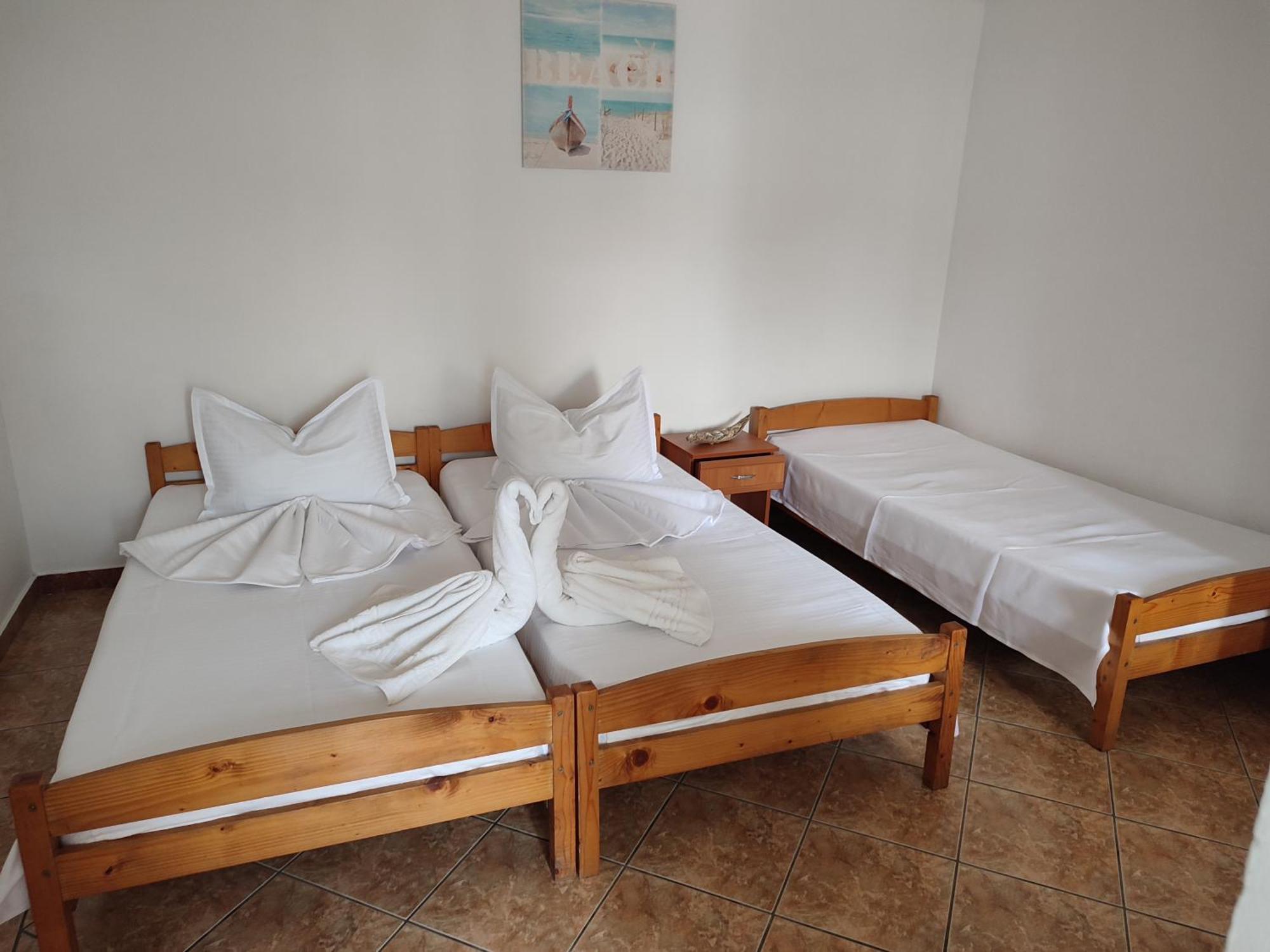 Casa Ellamy Hotel Două Mai Екстериор снимка